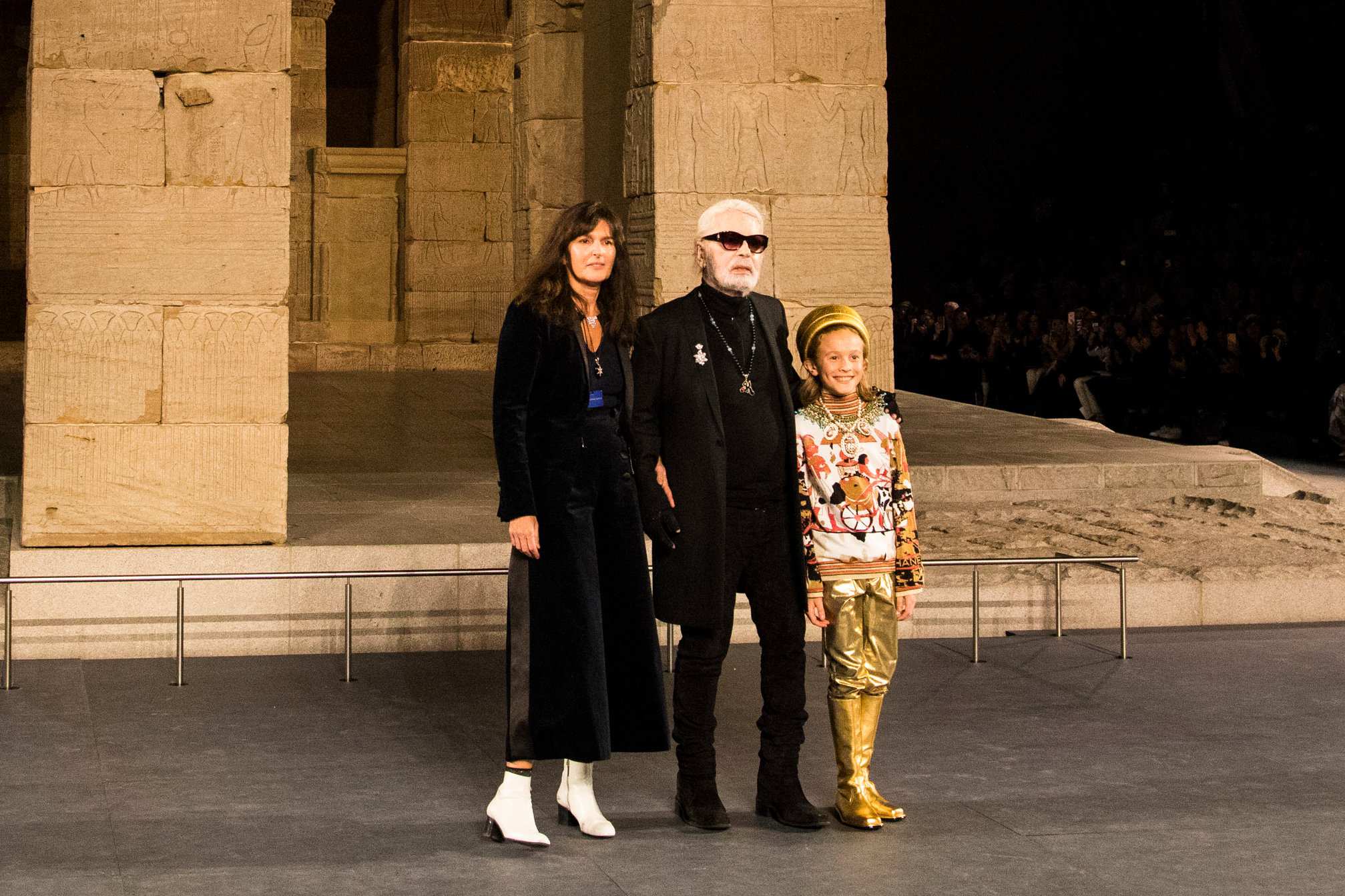 Cánh tay mặt” của Karl Lagerfeld, NTK Virginie Viard sẽ kế nhiệm và viết  nên chương mới của Chanel  | Thời Trang, sáng tạo và  kinh doanh