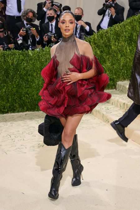 Dạ Tiệc Thời Trang” Met Gala 2021: Những Bộ Cánh Ấn Tượng Nhất