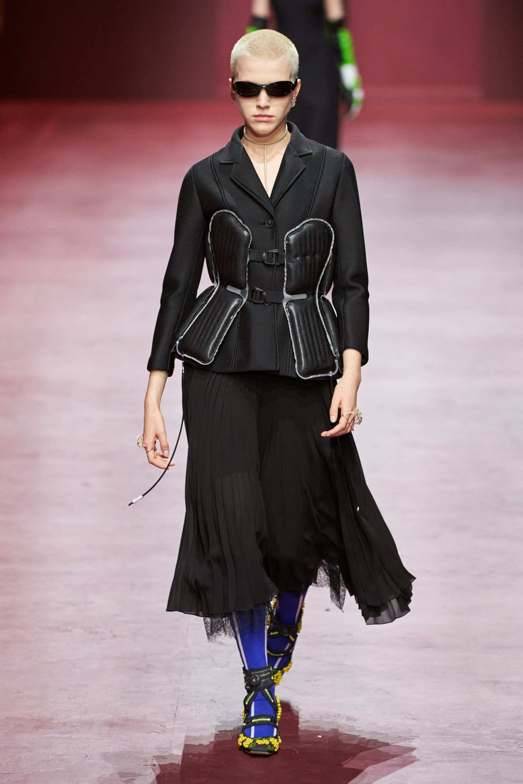 Dior tôn vinh tinh hoa nghệ thuật thủ công trong thời trang đương đại  Thời  trang  Vietnam VietnamPlus