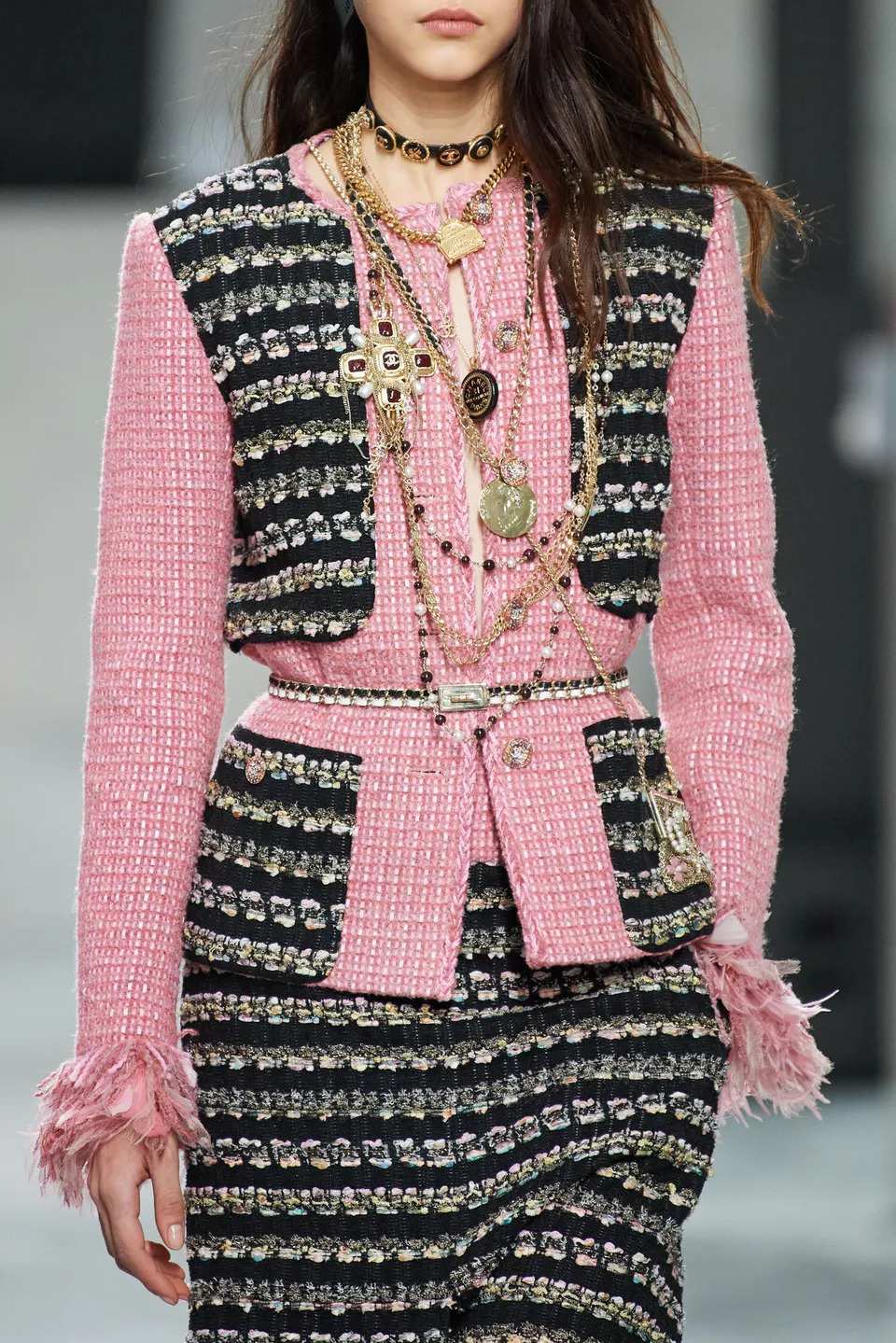 Chanel và tuyên ngôn thời trang bất di bất dịch với vải tweed  Thời trang   Vietnam VietnamPlus